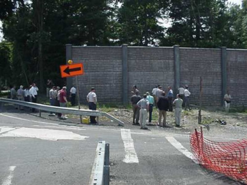 TRB Summer 2000 NYC MVC-255S.JPG